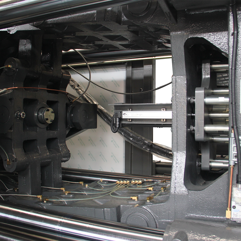 SP350: SP smart power vstrekovací stroj